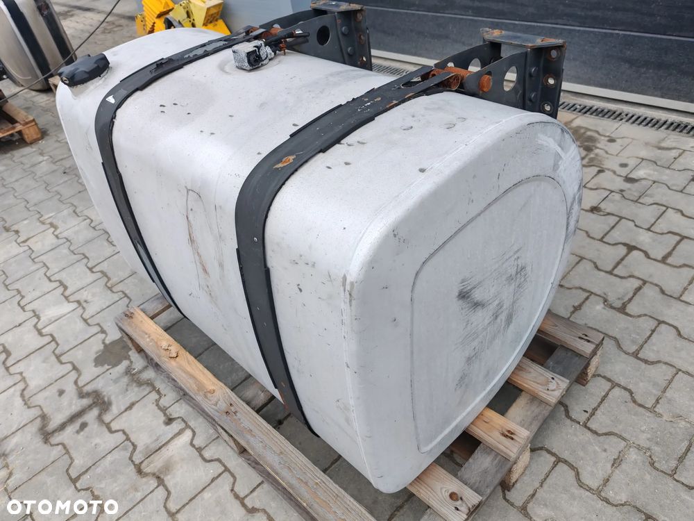 Zbiornik paliwa 110CM 1,1M STANDARD VOLVO FH FM FH4 RENAULT MAGNUM PREMIUM DXI RANGE T - 3