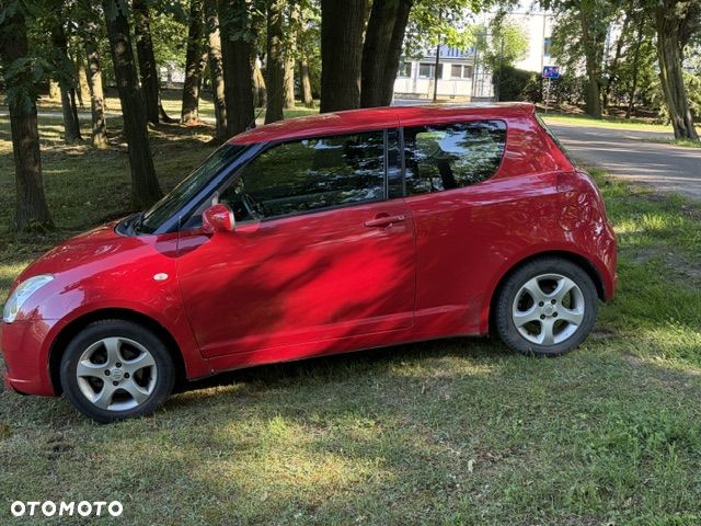 Suzuki Swift 1.3 Sakura - 4