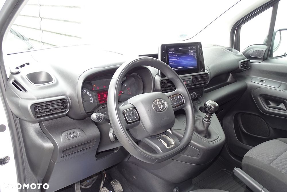 Toyota ProAce Kombi D-4D Medium 2,6t - 15