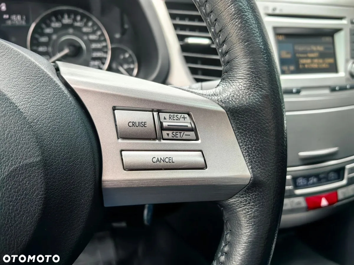 Subaru Outback 2.0D Trend - 15