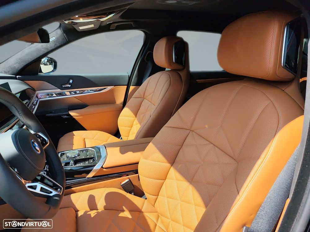 BMW 750 750e xDrive Pack Desportivo M - 11