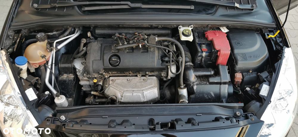 Peugeot 308 95 VTi Tendance - 22
