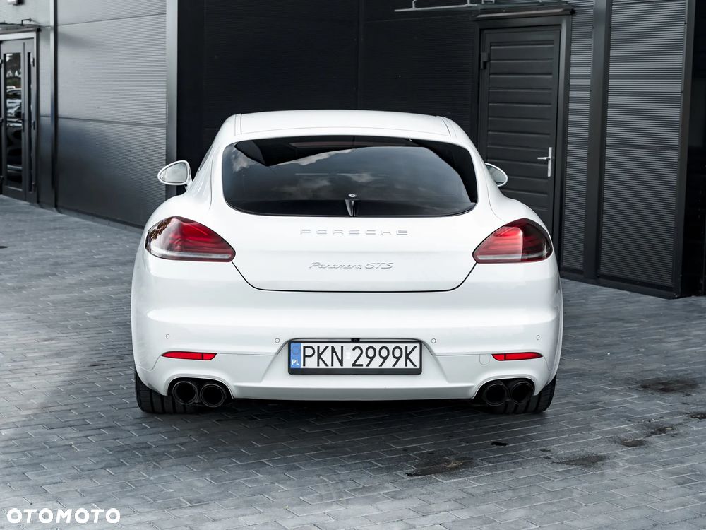Porsche Panamera GTS PDK - 5