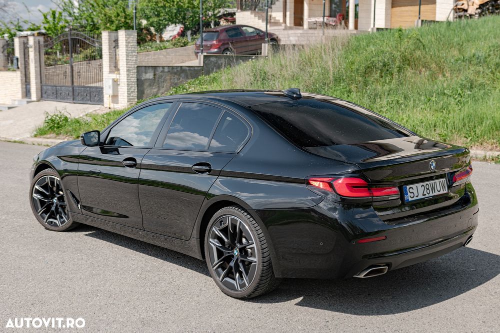 BMW Seria 5 530i xDrive AT MHEV - 3