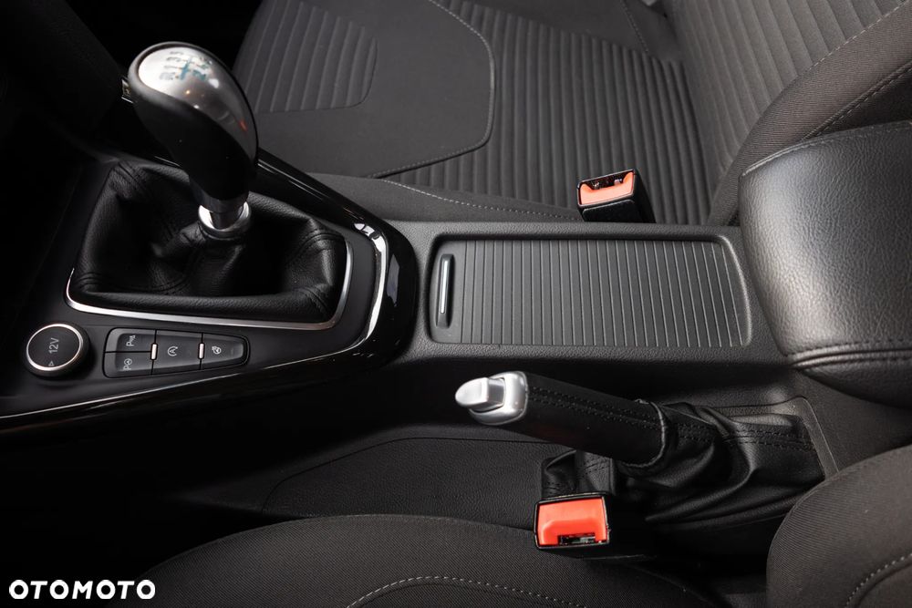 Ford Focus 1.5 EcoBoost Start-Stopp-System COOL&CONNECT - 40