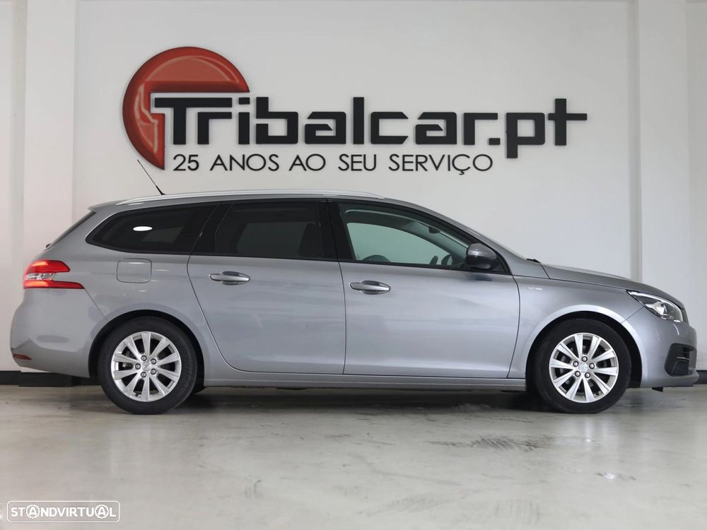Peugeot 308 SW 1.6 BlueHDi Allure — fotografia 4