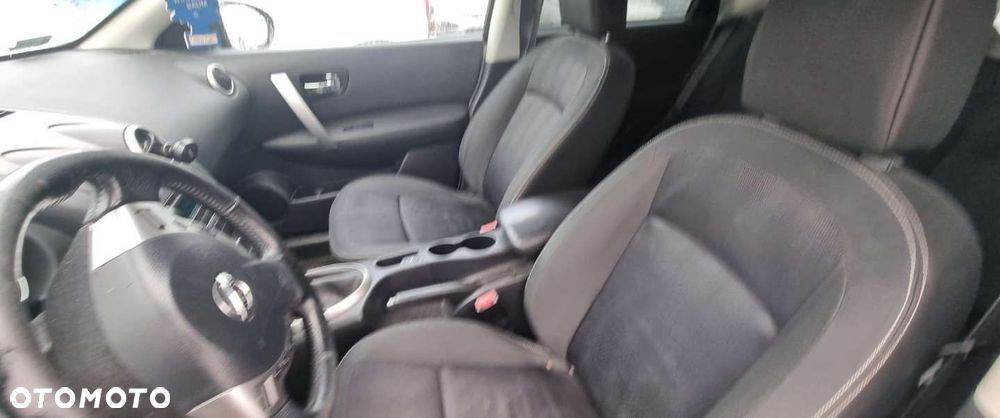 Nissan Qashqai - 8