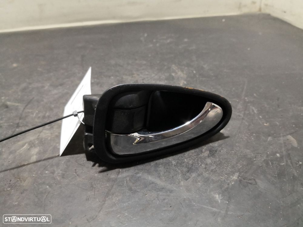 Puxador Interior Trás Esq Toyota Avensis Três Volumes (_T27_) - 1