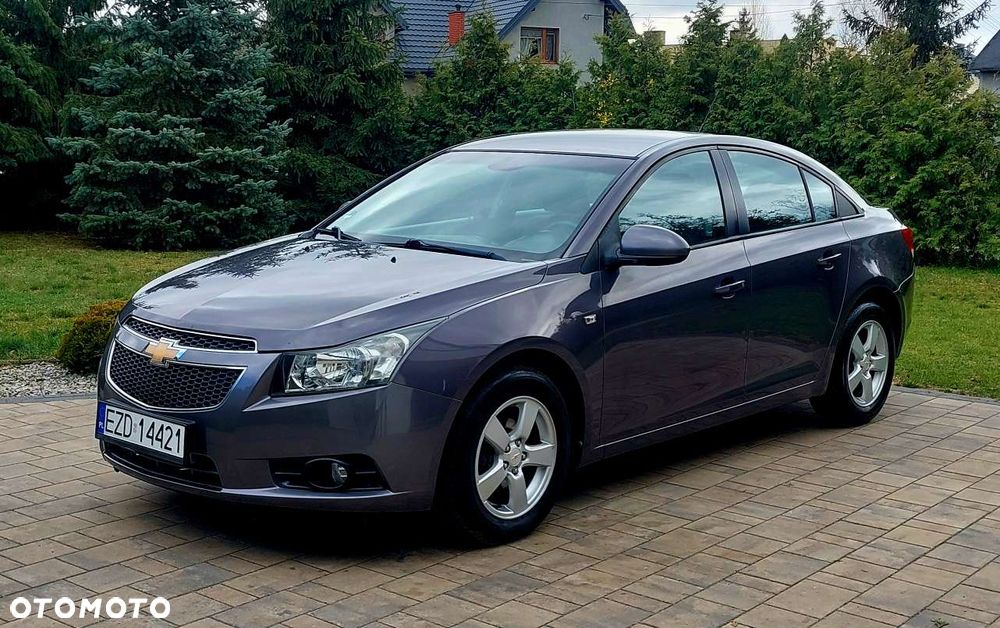 Chevrolet Cruze 1.8 LS - 10