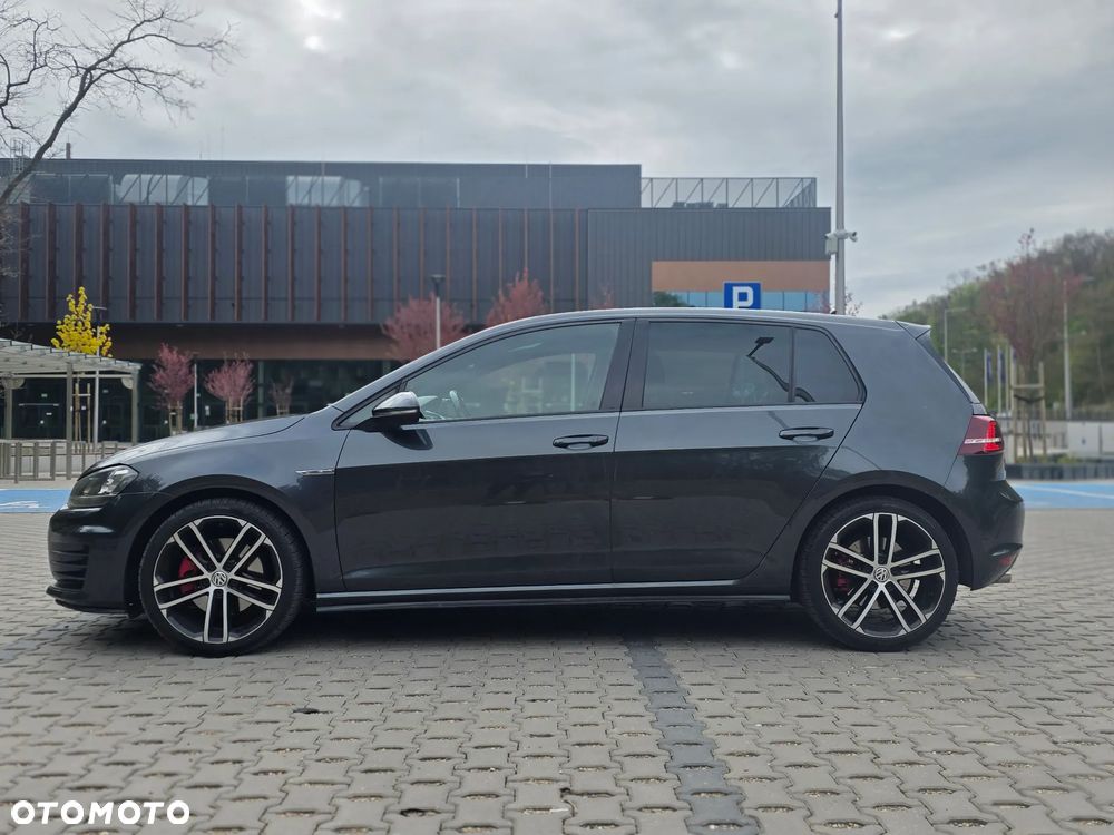 Volkswagen Golf 2.0 TDI BMT GTD - 28