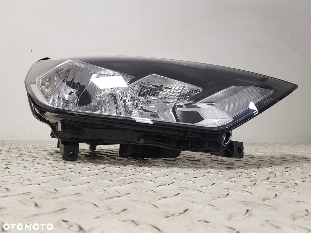 AUDI A1 II 82A 19-23 LAMPA PRAWA PRZEDNIA PRZÓD ZWYKŁA REFLEKTOR EUROPA 82A941004 IDEALNA - 5