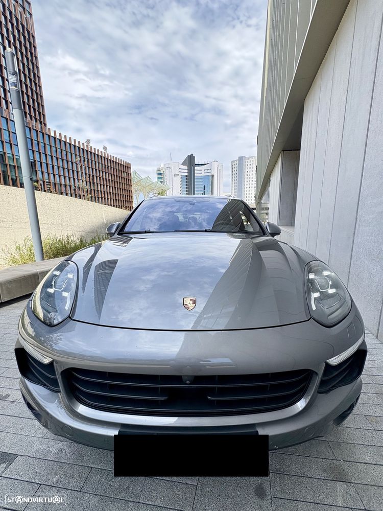Porsche Cayenne S - 3