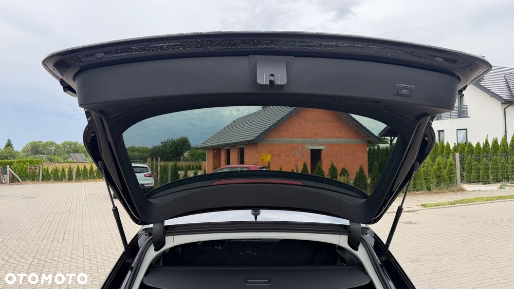 Audi A6 Avant 2.0 TDI Ultra S tronic - 16