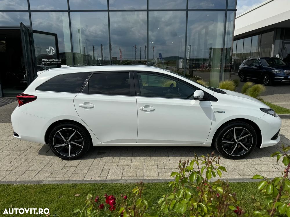 Toyota Auris 1.8 L VVT-i Sol+ - 8