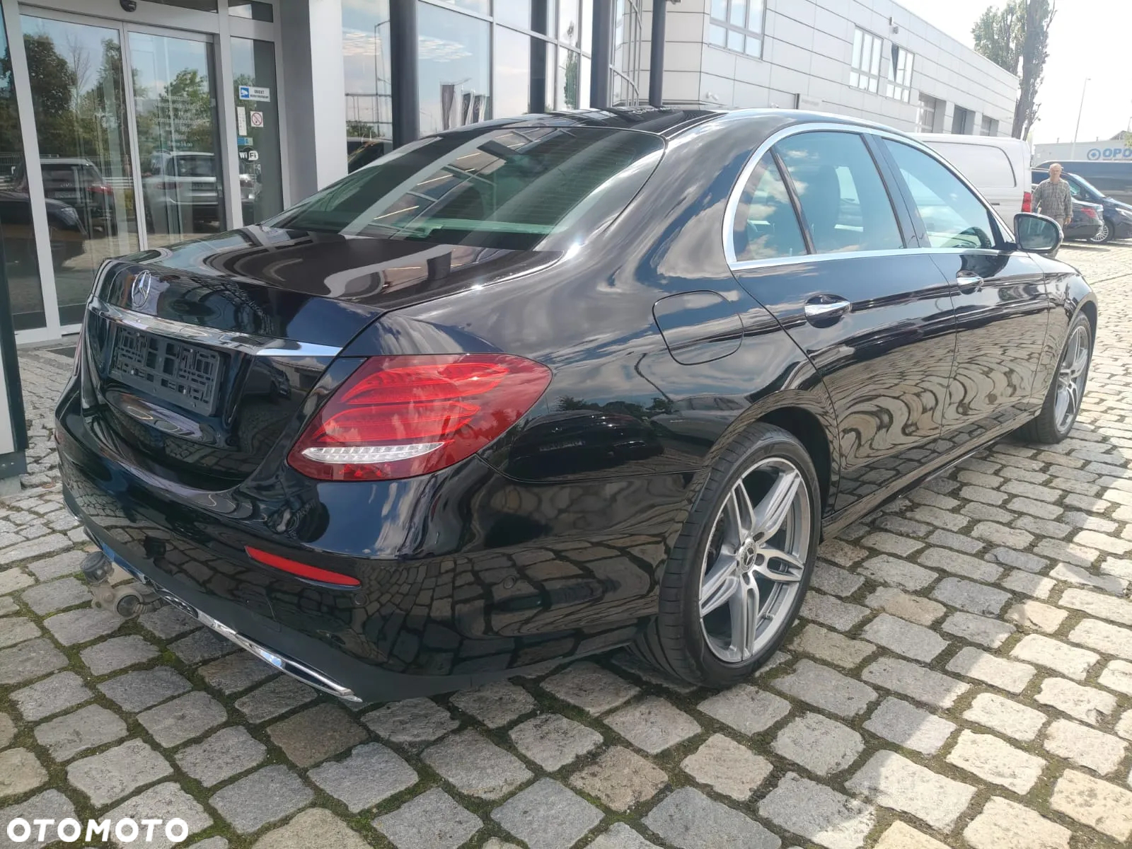 Mercedes-Benz Klasa E 400 d 4-Matic 9G-TRONIC - 6