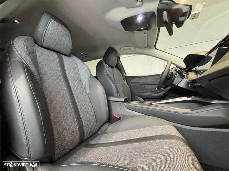 Peugeot 408 1.6 Hybrid Allure e-EAT8 - 10