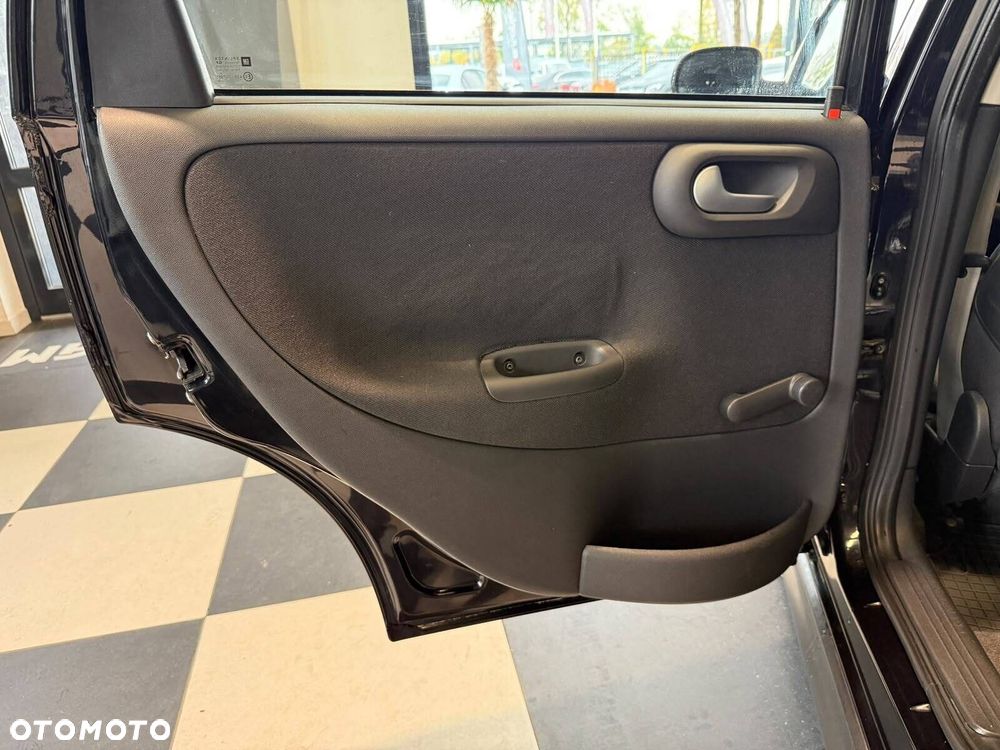 Opel Corsa - 10