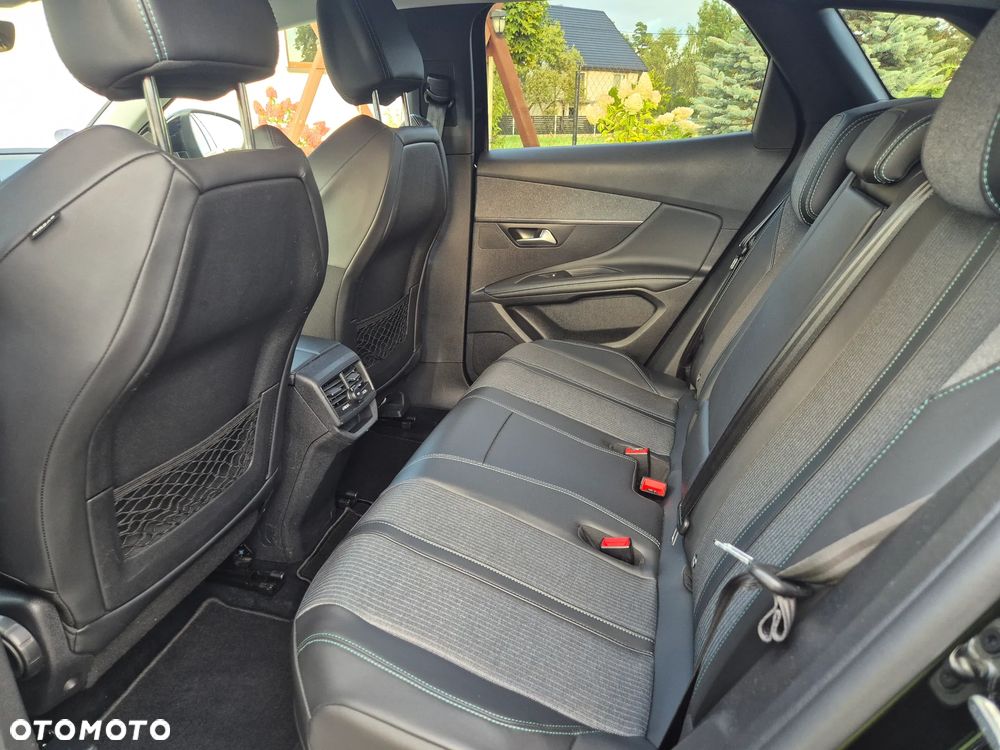 Peugeot 3008 1.6 PureTech Hybrid PHEV Allure Pack S&S EAT8 - 18