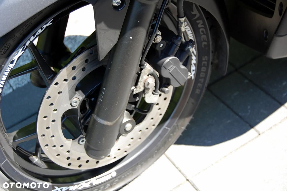 Yamaha X-max - 7