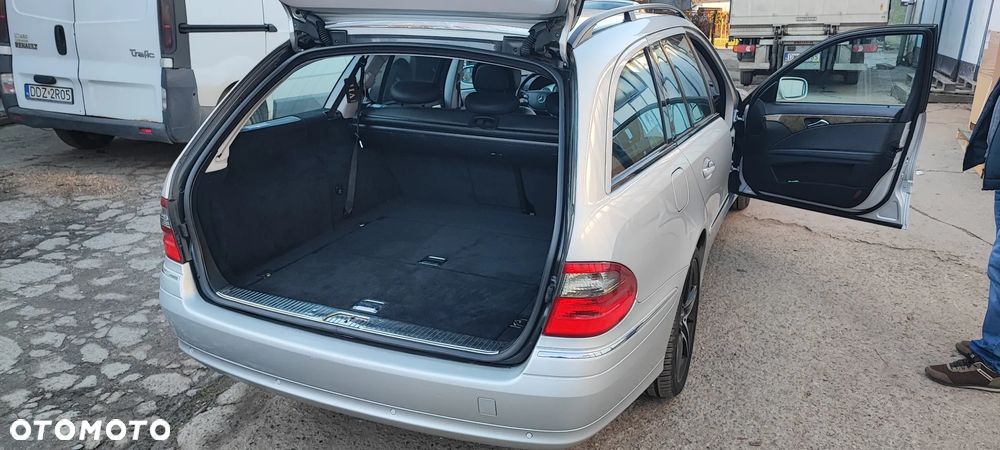 Mercedes-Benz Klasa E 320 CDI 4Matic Automatik Avantgarde DPF - 18