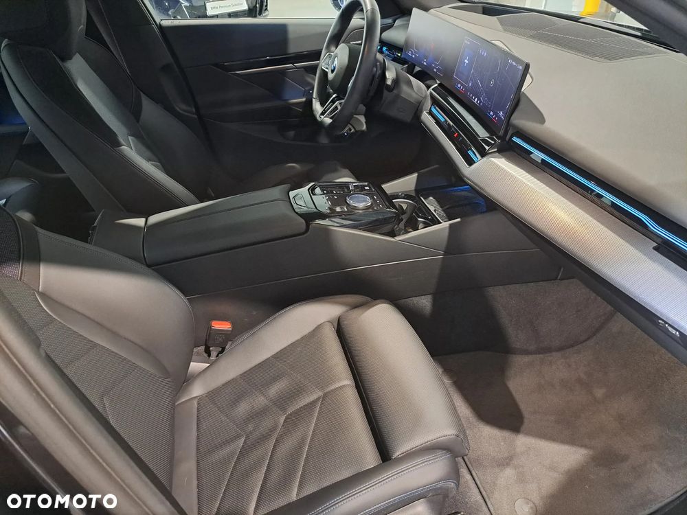 BMW Seria 5 - 11