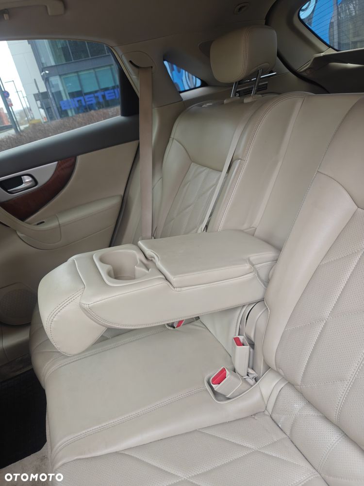 Infiniti QX70 5.0 S Premium - 31