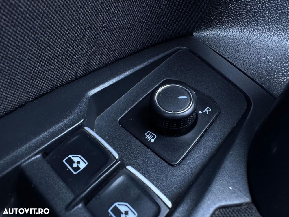 Volkswagen Tiguan - 23