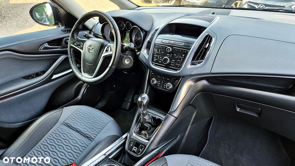 Opel Zafira - 34