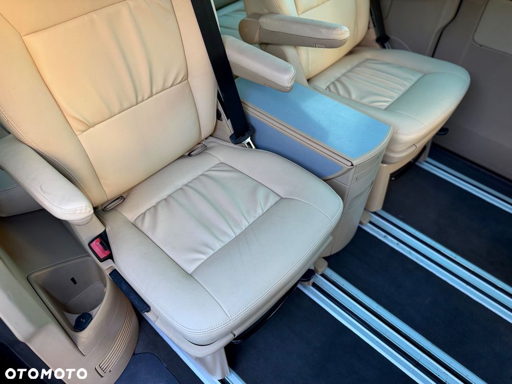 Volkswagen Multivan - 35