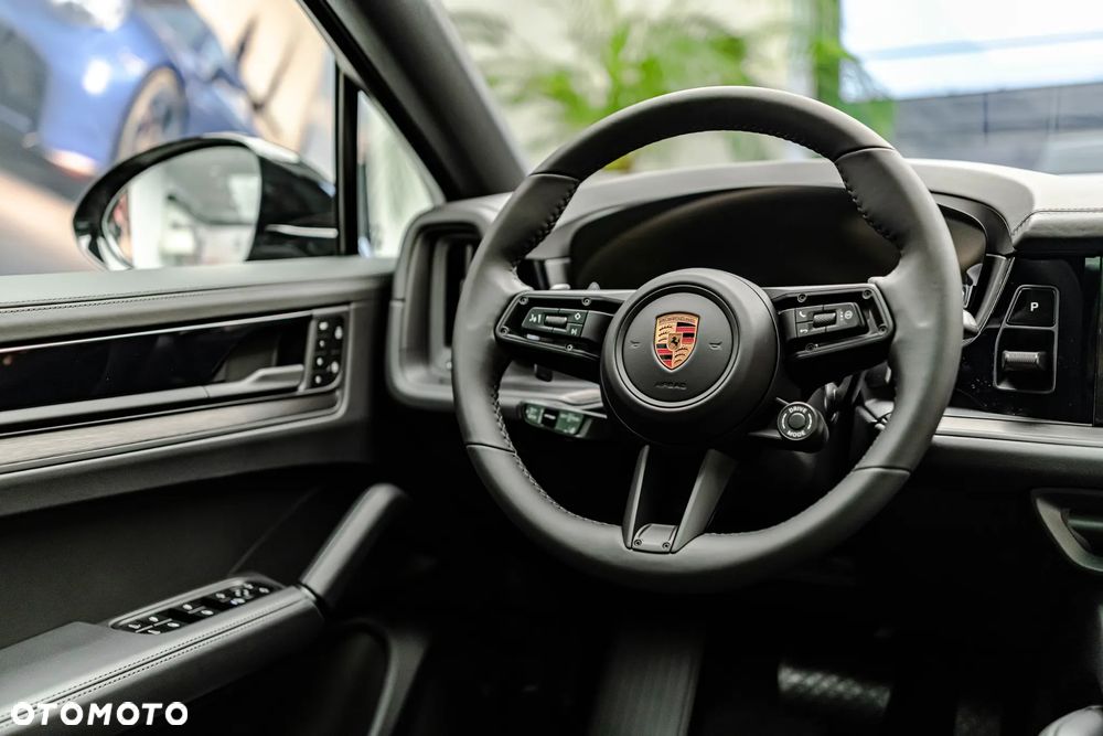 Porsche Cayenne Standard - 16