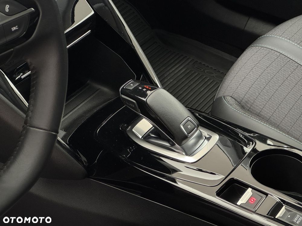 Peugeot 2008 - 9