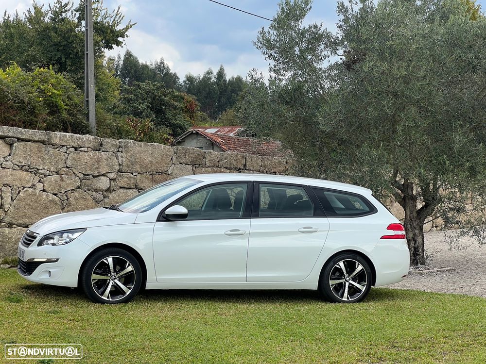 Peugeot 308 1.6 BlueHDi Allure J17 - 21