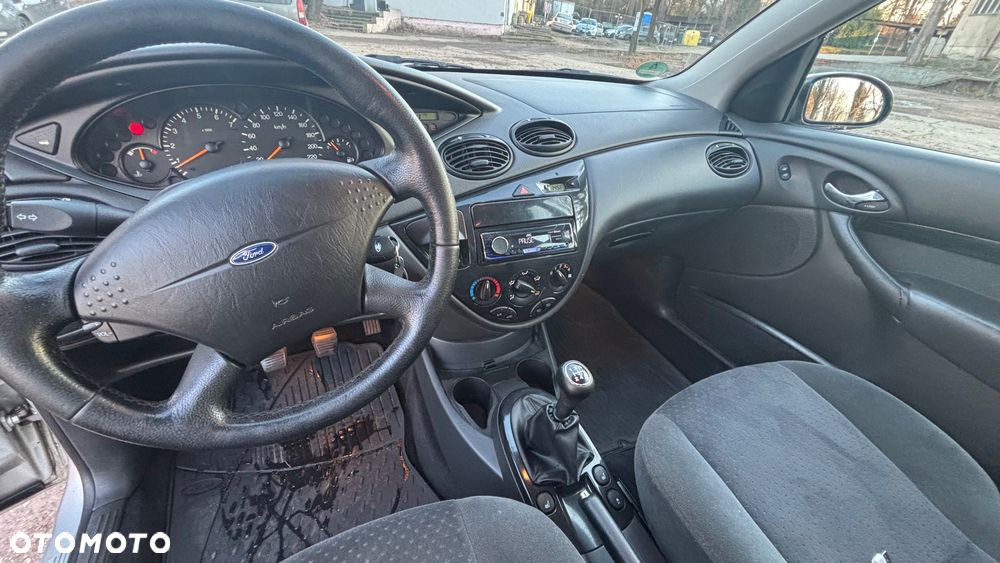 Ford Focus - 11