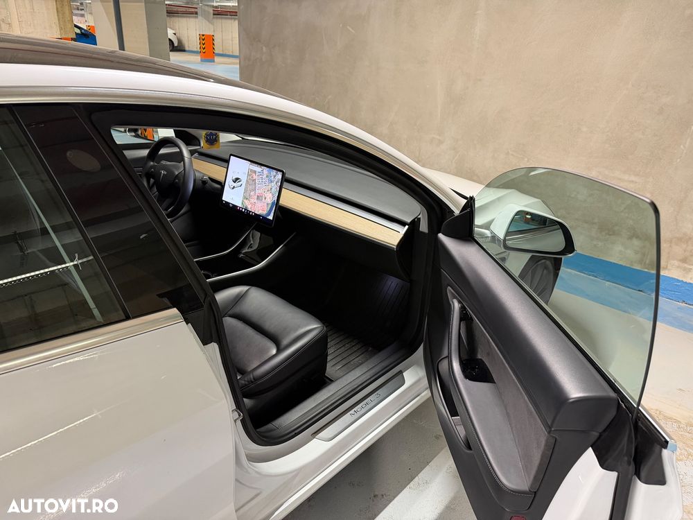 Tesla Model 3 Performance - 6