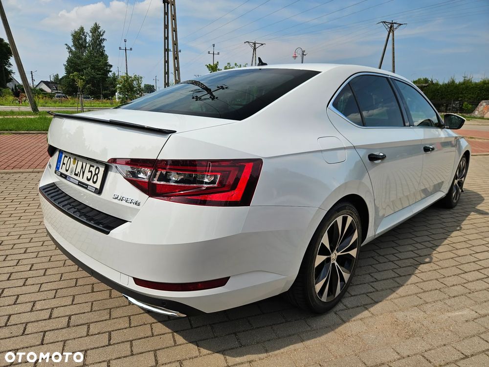 Skoda Superb 2.0 TSI DSG SportLine - 7