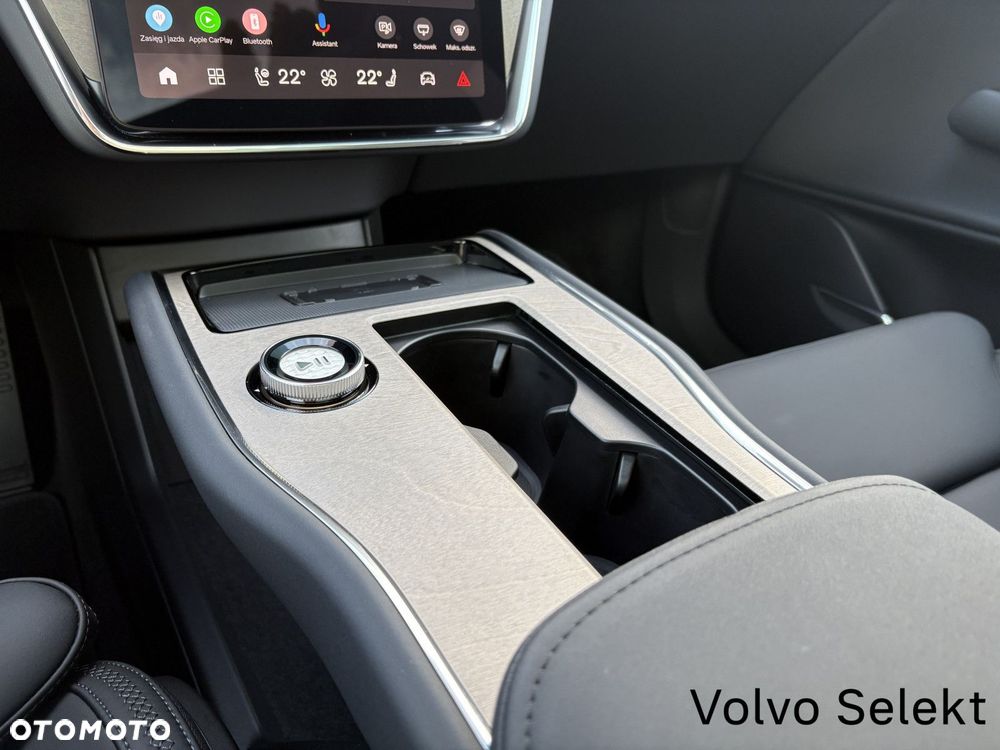 Volvo EX90 - 14