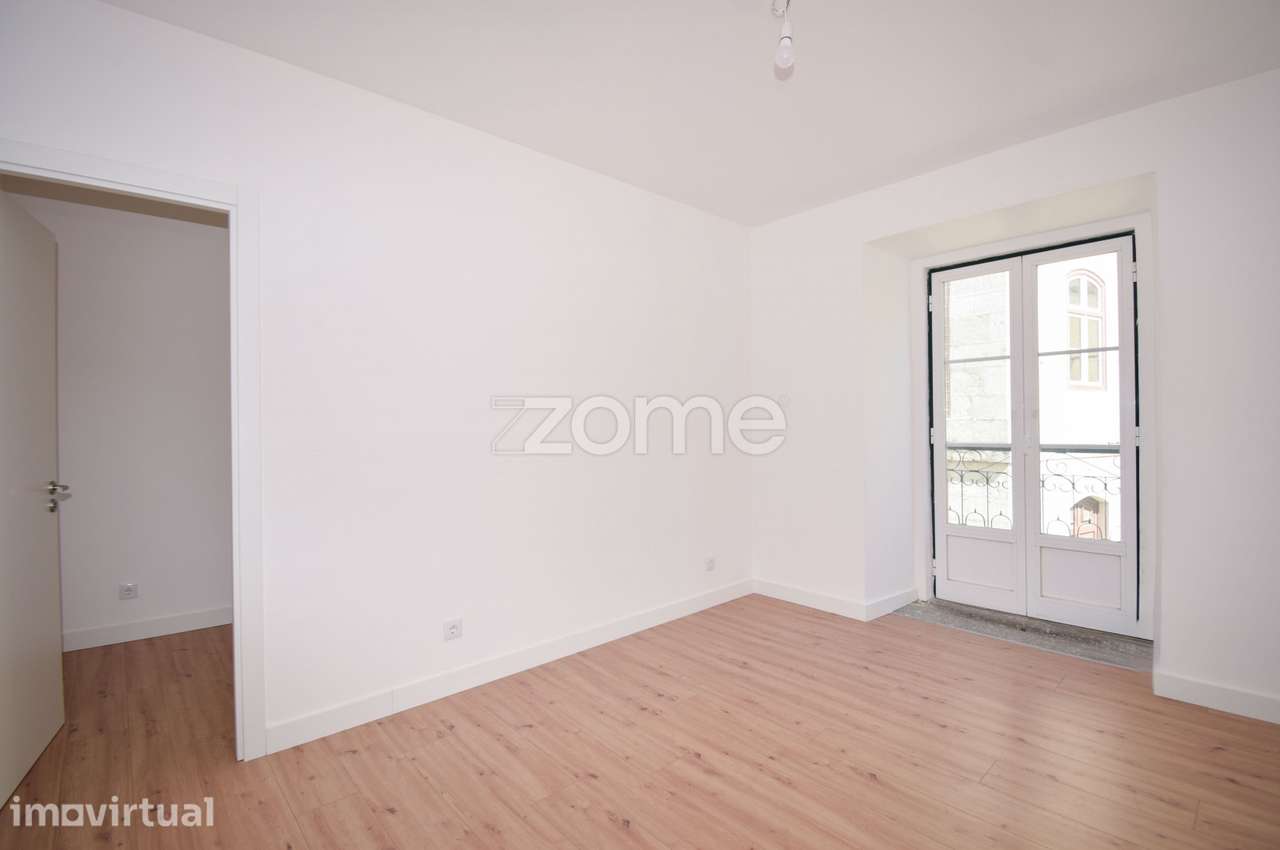 Apartamento T1+1 remodelado para arrendar junto a Santa Catarina - Grande imagem: 4/21
