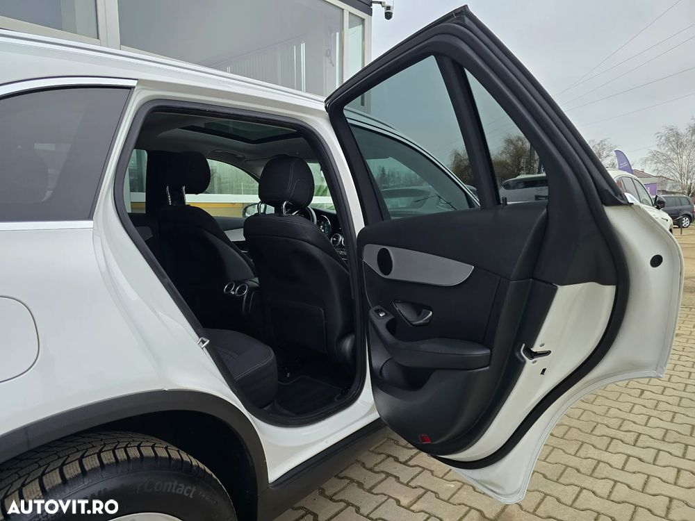 Mercedes-Benz GLC - 11