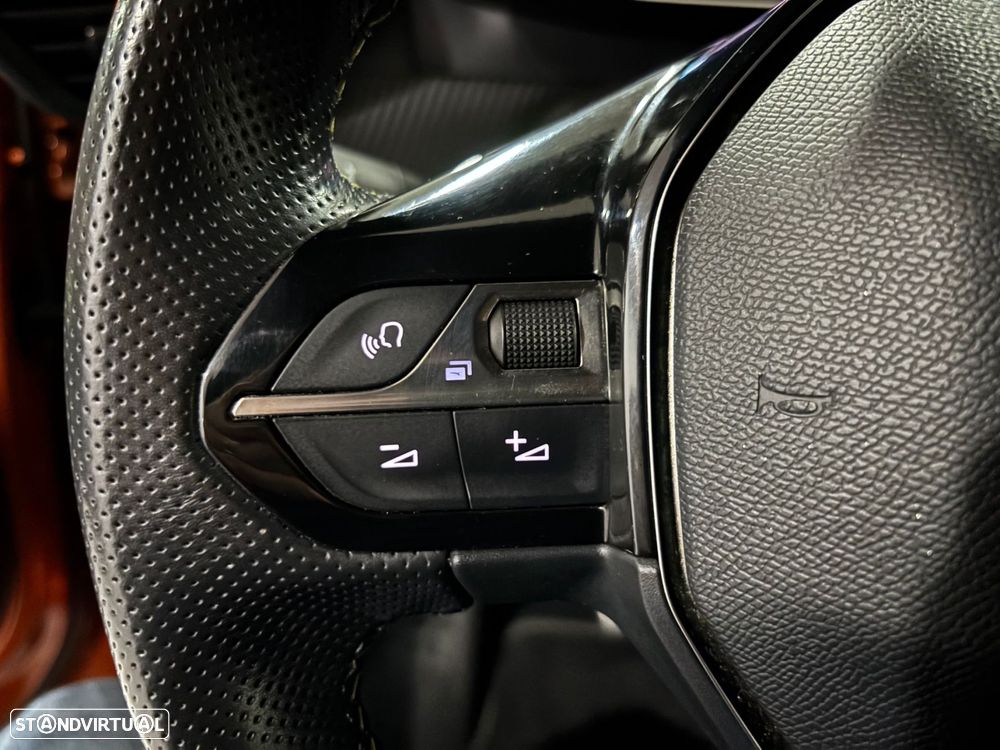 Peugeot e-2008 50 kWh GT Line - 16
