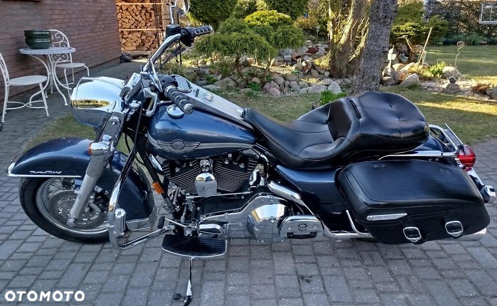 Harley-Davidson Touring Road King - 26