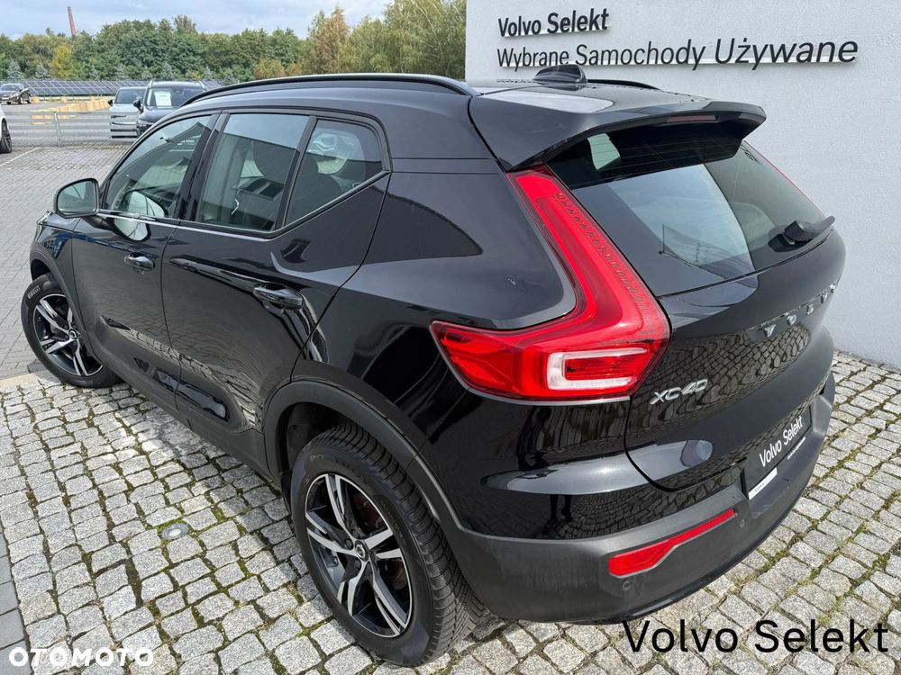 Volvo XC 40 - 41
