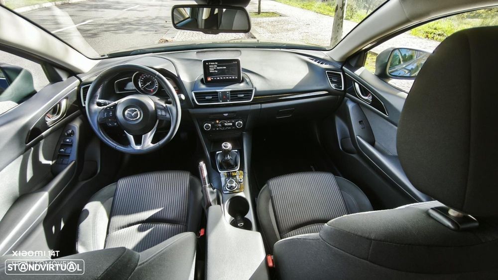 Mazda 3 1.5 Sky-G Evolve - 15