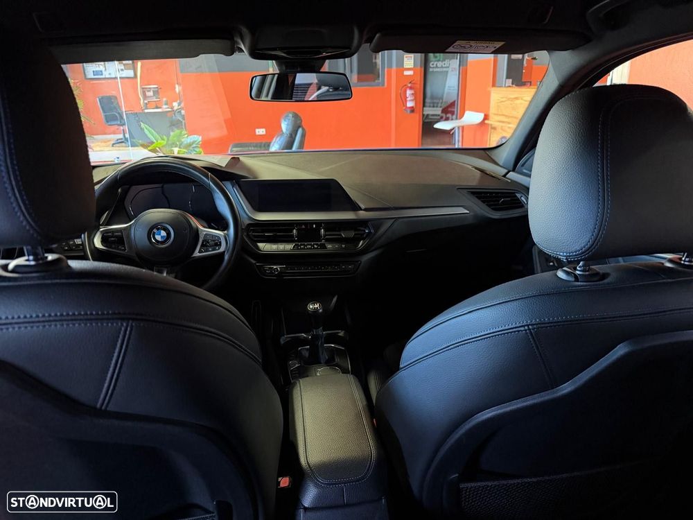 BMW 116 d Pack Desportivo M - 6