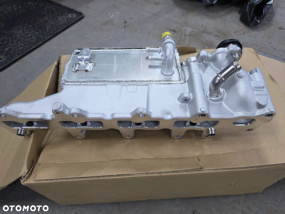 KOLEKTOR SSĄCY Z INTERCOOLEREM RENAULT 2,0 DCI 140013553R NOWY ORYGINAŁ - 1