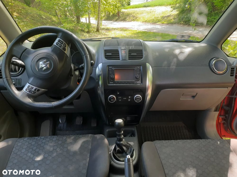 Suzuki SX4 2.0 DDiS Comfort 4WD - 6