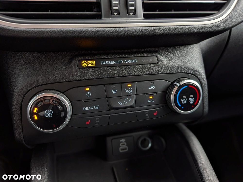 Ford Kuga 1.5 EcoBoost FWD - 31