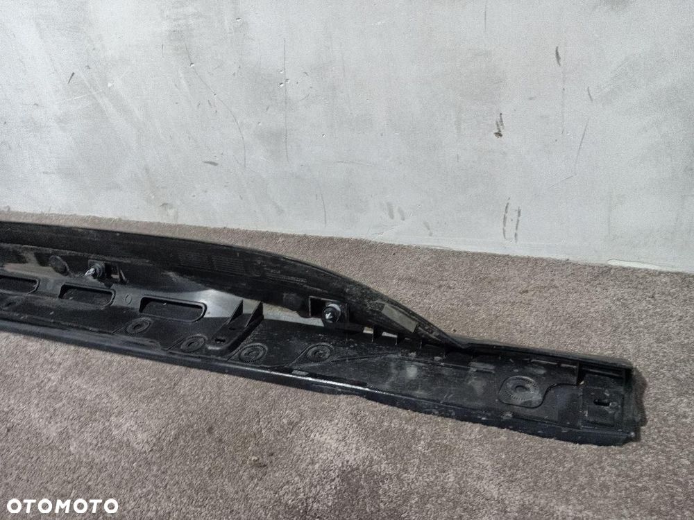 LISTWA PROGOWA PRAWA VW ID3 10A853856 - 8
