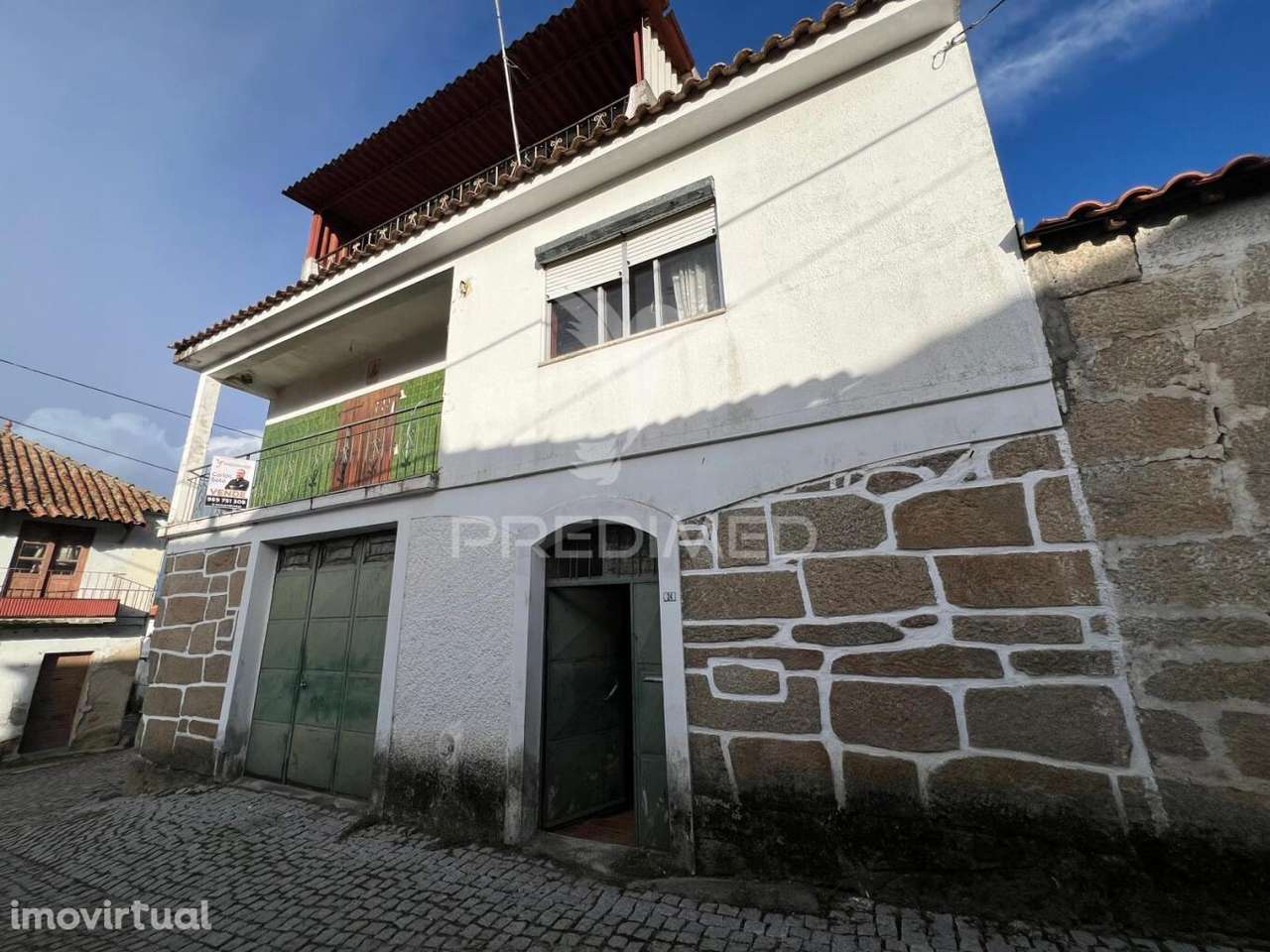Moradia no Centro de Bouça (Mirandela) - Grande imagem: 2/26