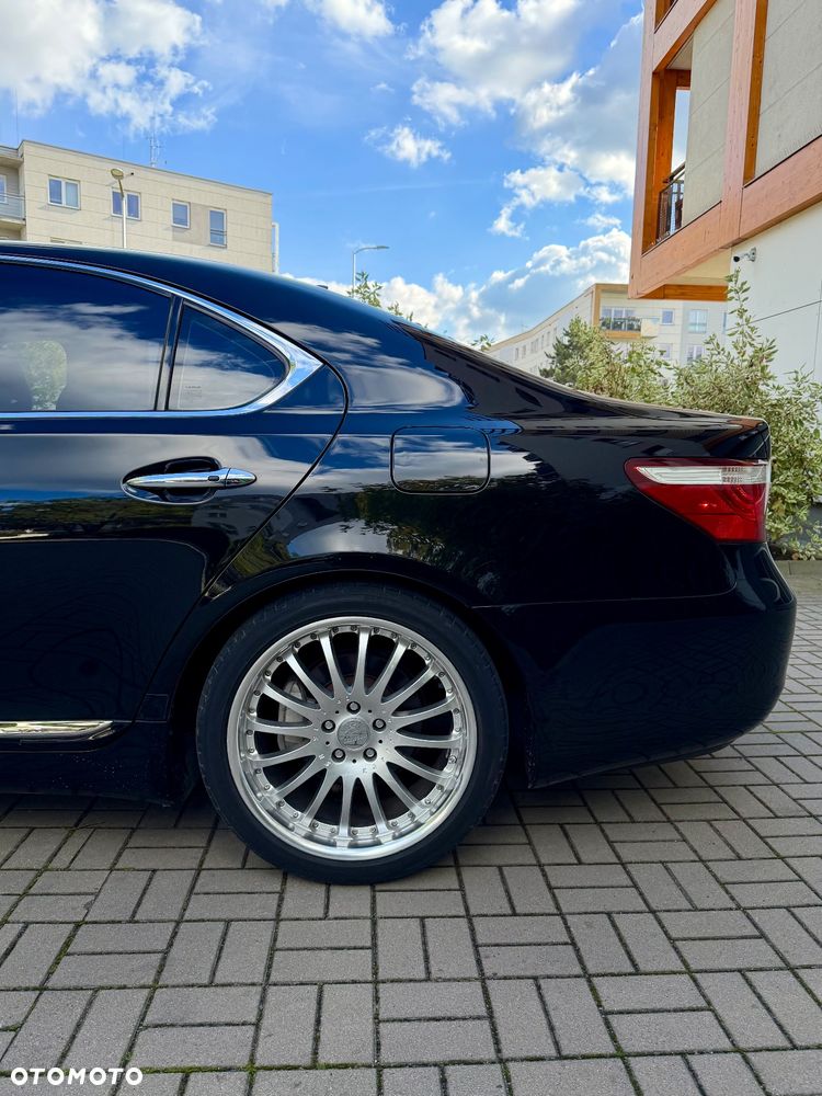 Lexus LS 460 Dynamic Line - 7