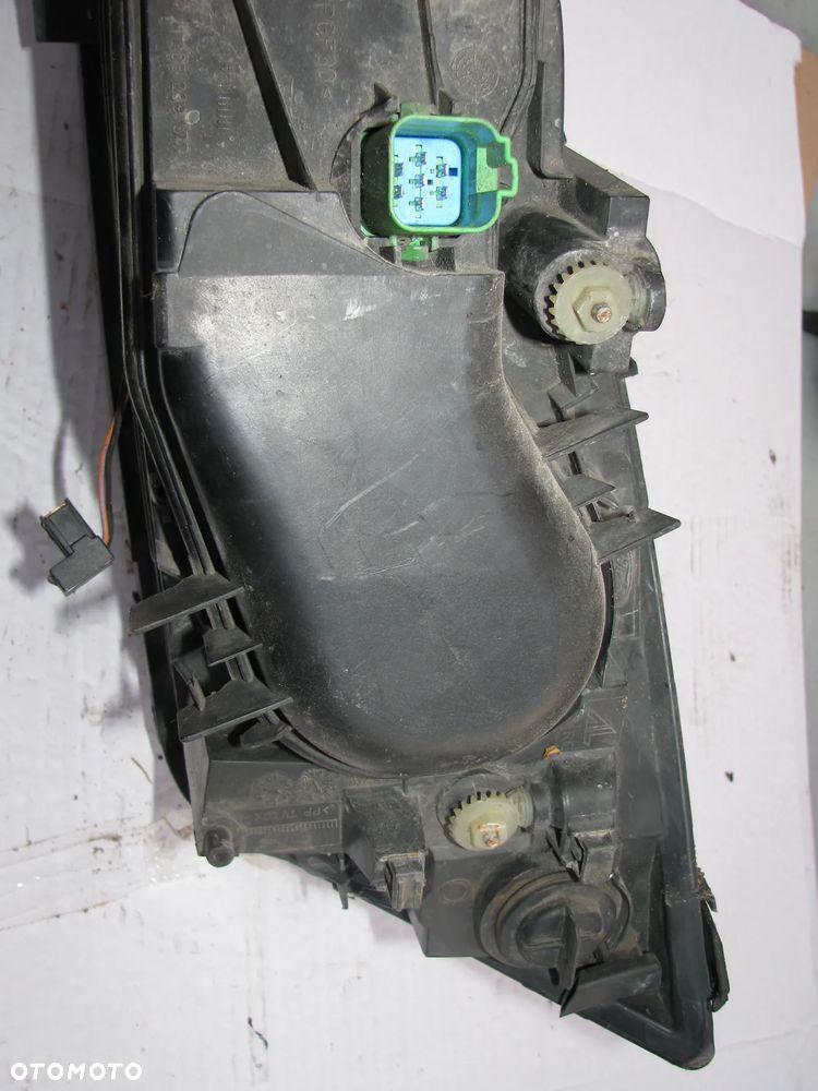Lampa Prawa Ford MONDEO MK II 1305235545 - 9